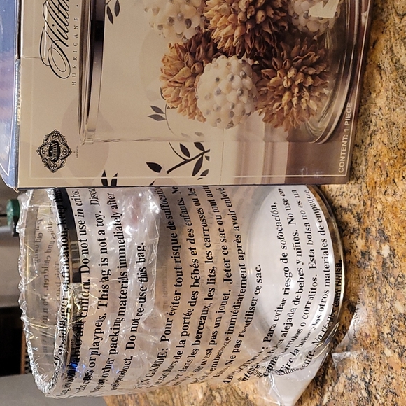 Hurricane Vase...perfect for your holiday table! Fill with ornaments, candles - Picture 10 of 10